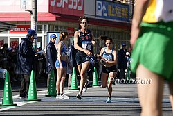 Horn-Armstrong-Chiba09.jpg