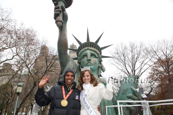 Keflezighi-Stam1-Macys09.jpg