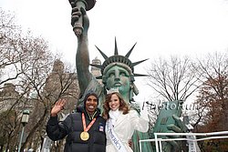 Keflezighi-Stam1-Macys09.jpg