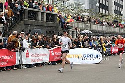 Crowds-Dusseldorf10.jpg
