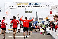 FinishArea1a-Dusseldorf10.jpg