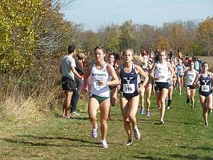 Alison Lanois of Dartmouth (l) and Yale's Kira Garry (245)