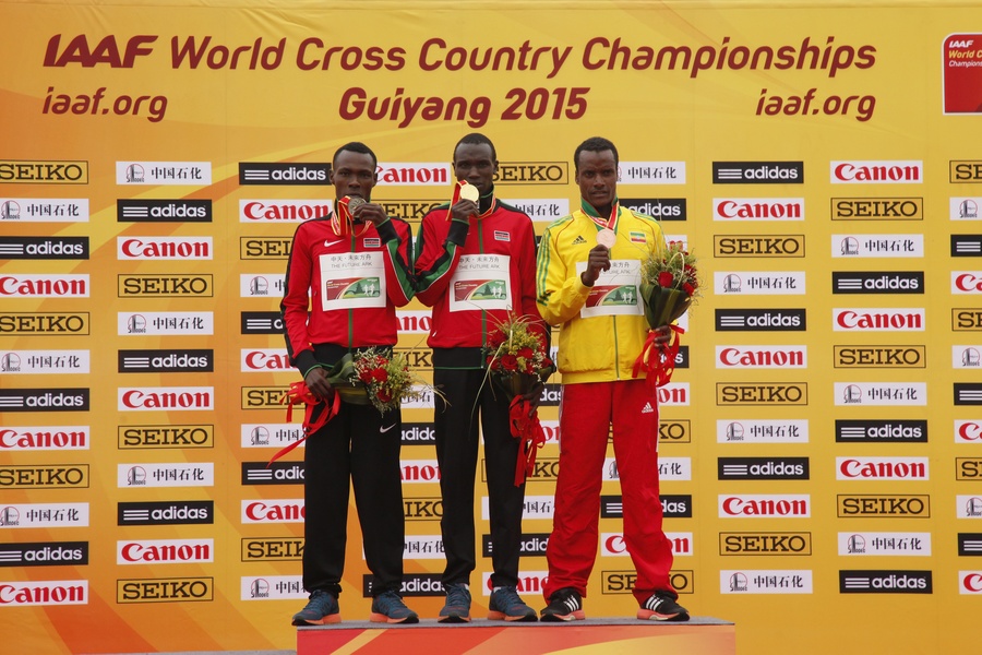  (L-R) Bedan Karoki Muchiri of Kenya, Geoffrey Kipsang Kamworor of Kenya, and Muktar Edris of Ethiopia
© Getty Images for IAAF