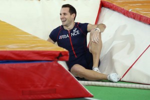 Lavillenie laughs off his terrifying fall. © Getty Images for IAAF