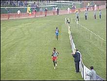 Bekele Checking His Lead on the Final Straight