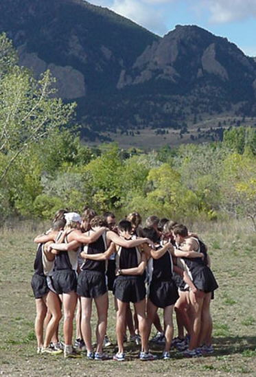 HUDDLE.JPG