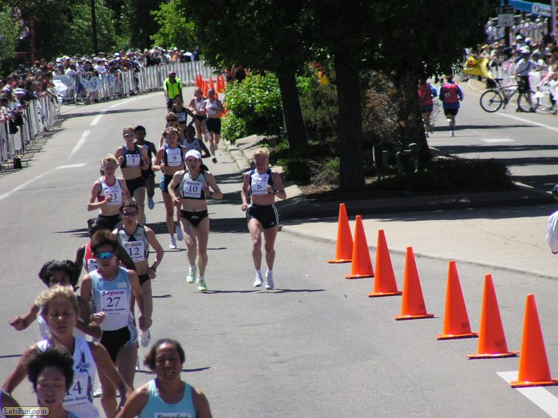 The Pack Strung Out in the 1st 5k