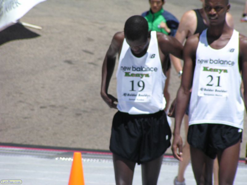 Bay to Breakers Champ Benhamin Maiyo (#21) the Pre Race Favorite