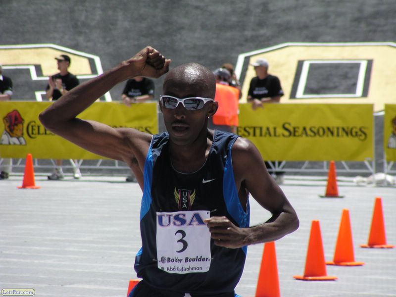 Abdi Abdirahman Acknowledging the Crowd