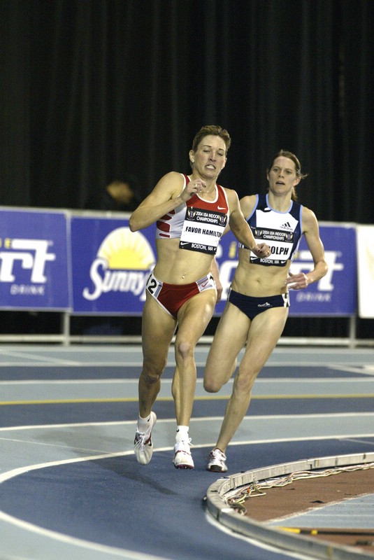 Suzy Favor Hamilton and Amy Rudolph in i1500m