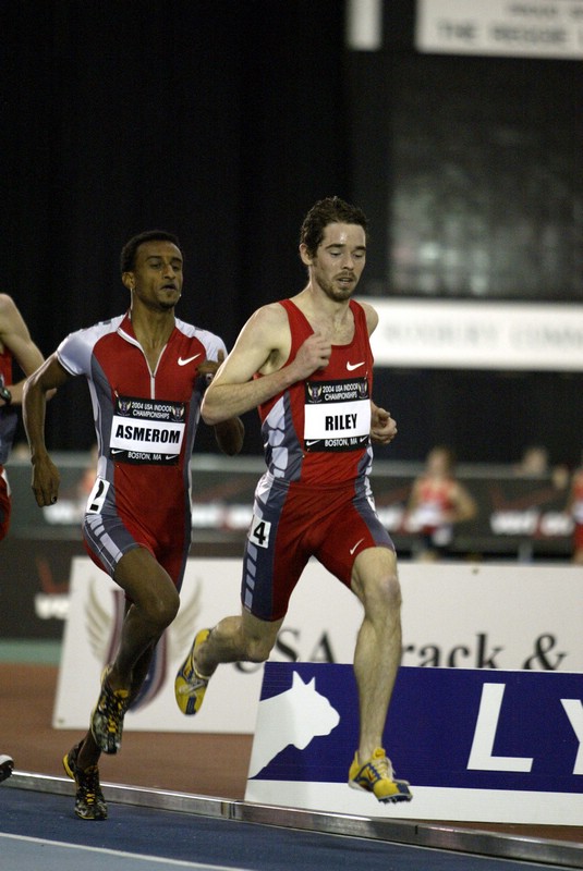 Jonathan Riley Leading Bolota Asmeron in 3k