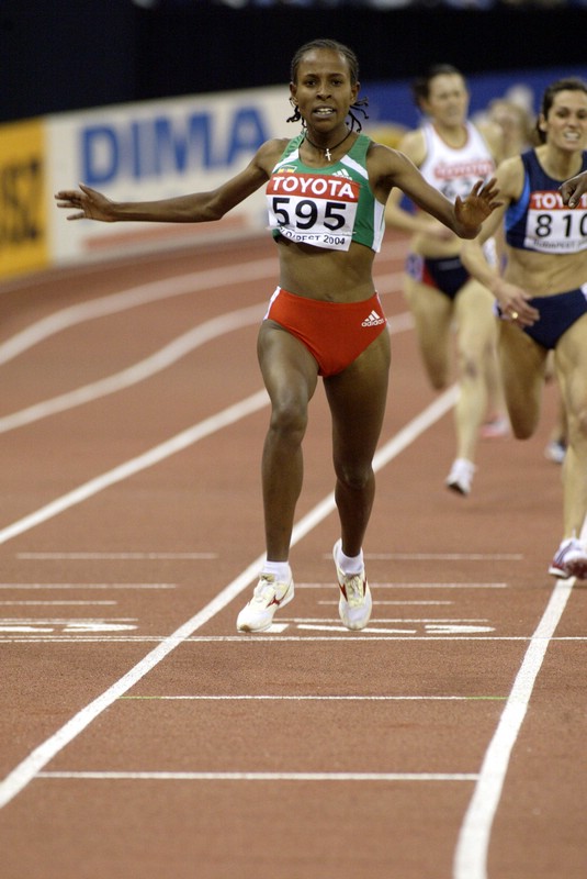 Meseret Defar Grabbing Goldin the 3k