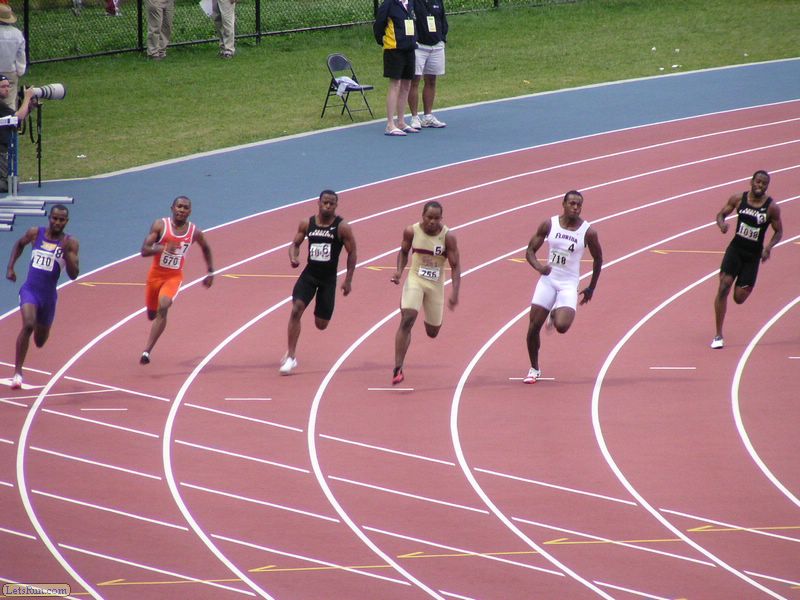 Men's 200m Photos of the Bend 