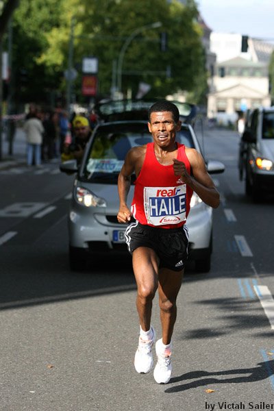 Gebrselassie_Haile1g-Berlin07.JPG