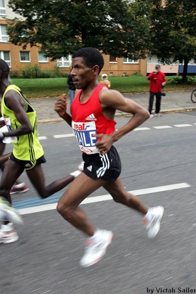 Gebrselassie_HaileMo-Berlin07.JPG