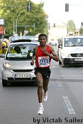 Gebrselassie_Haile1h-Berlin07.JPG
