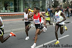Gebrselassie_HailePB-Berlin07.JPG