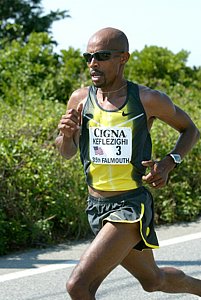 Keflezighi_Meb1-Falmouth07.JPG
