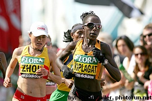 Kipligat-Zhou-LondonM07.jpg