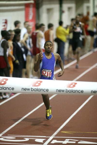 Holston_SeanFV1-NBcoll07.JPG