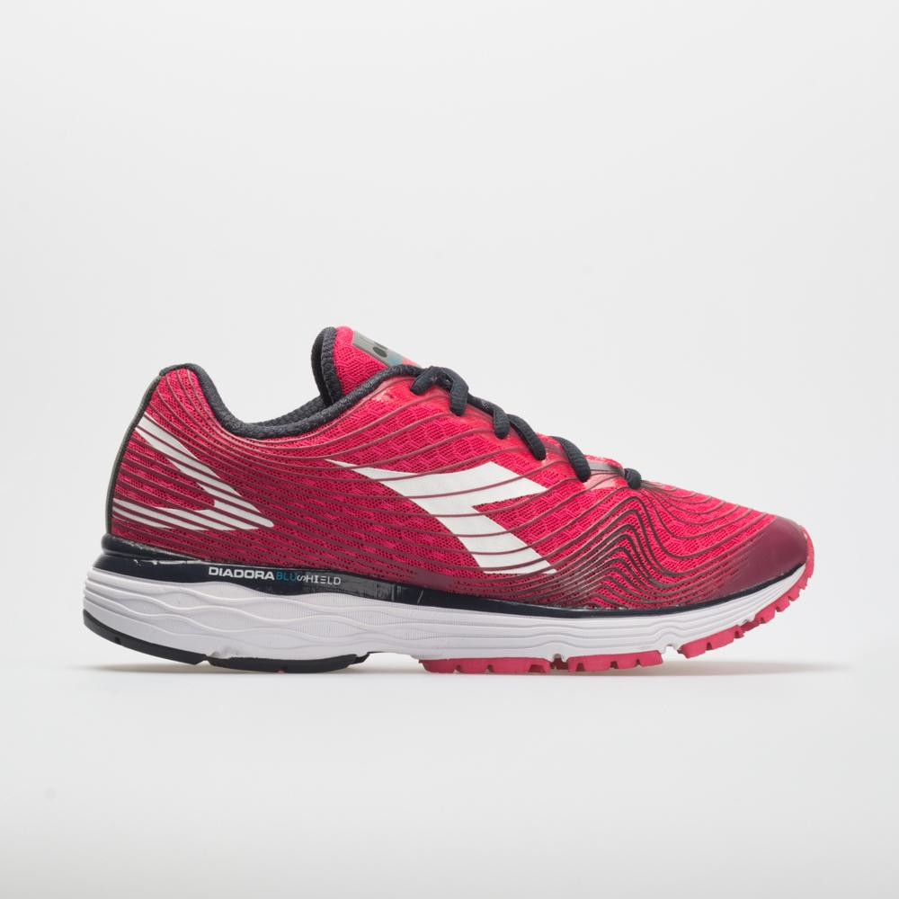 Diadora Mythos Blushield Fly