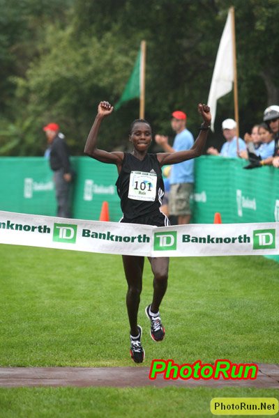 Masai_EdithFV_Beach10k08.Jpg