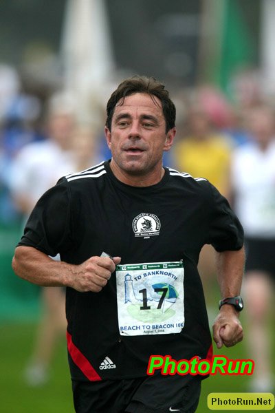 McGillvry_Dave1_Beach10k08.Jpg