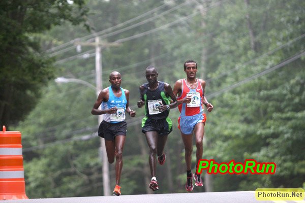 Muge_Kimutai-ZewdieHH-Beach2B08.JPG