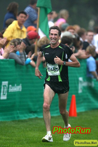 Riley_Brendan1_Beach10k08.Jpg