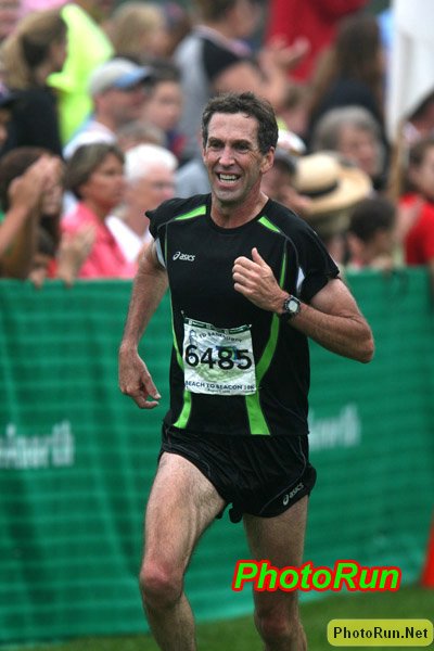 Riley_Brendan_Beach10k08.Jpg
