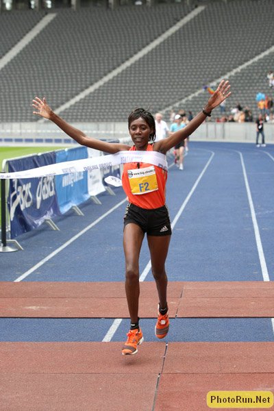 Arusei_PeninahFV1a-Berlin25k08.JPG