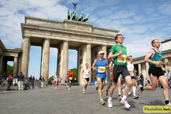 BrandenbergGate-Berlin25k08.JPG