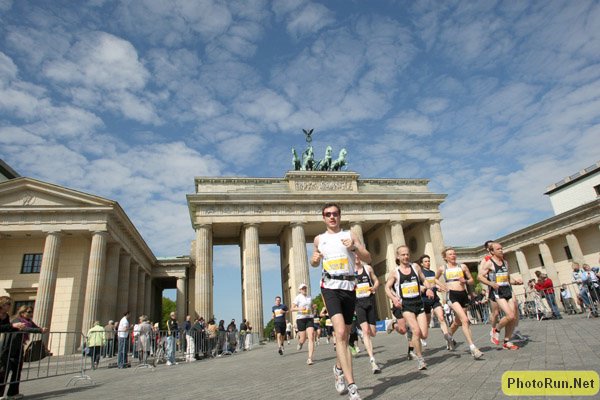 BrandenbergGate1f-Berlin25k08.JPG