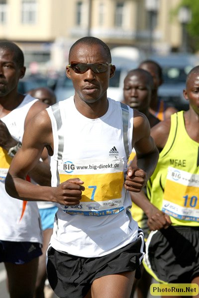 Karuku_Samuel-Berlin25k08.JPG