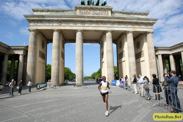 Karuku_SamuelBB1a-Berlin25k08.JPG