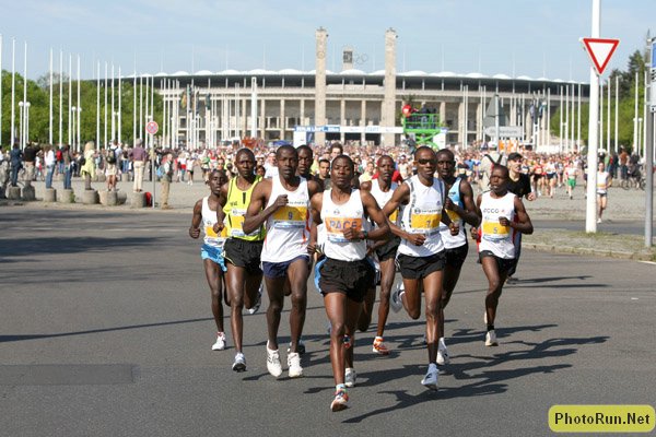 Start1c-Berlin25k08.JPG
