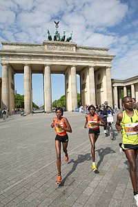 Arusei-ChepChirchirBB-Berlin25k08.JPG
