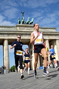 BrandenbergGate1d-Berlin25k08.JPG