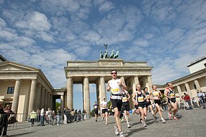 BrandenbergGate1f-Berlin25k08.JPG