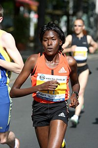 ChepChirchir_Flomena-Berlin25k08.JPG