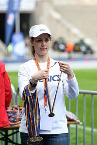 MedalGirls-Berlin25k08.JPG