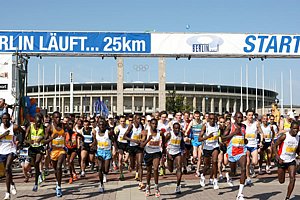 Start-Berlin25k08.JPG