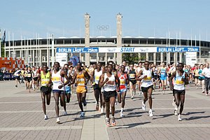 Start1-Berlin25k08.JPG