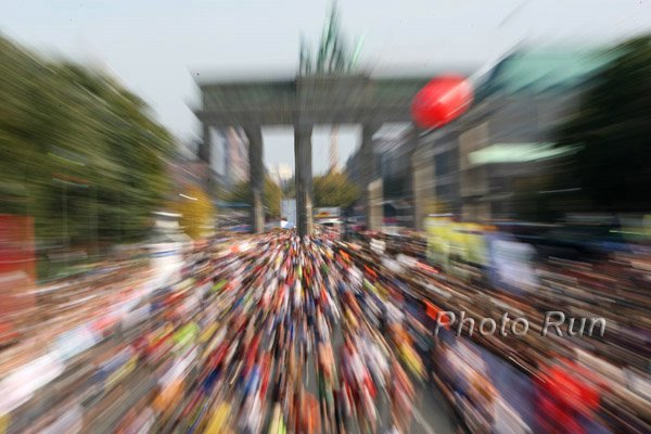 BrandenbergZoom1a-Berlin08.jpg