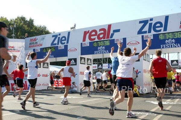 FinishLine1e-Berlin08.jpg