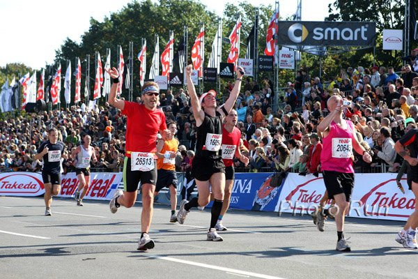HappyFinish1-Berlin08.jpg