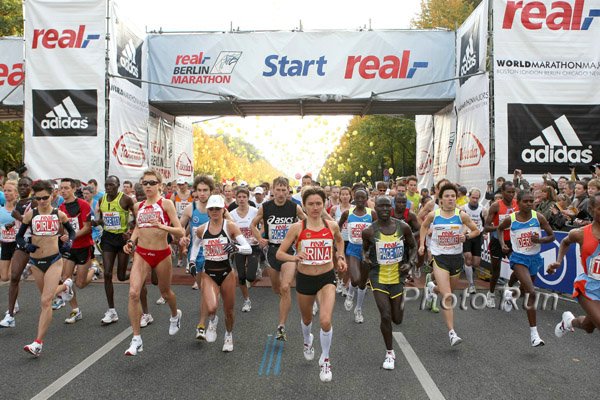 WomanStart-Berlin08.jpg