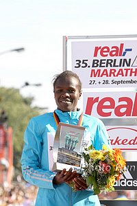 Kiprop_HelenaA-Berlin08.jpg