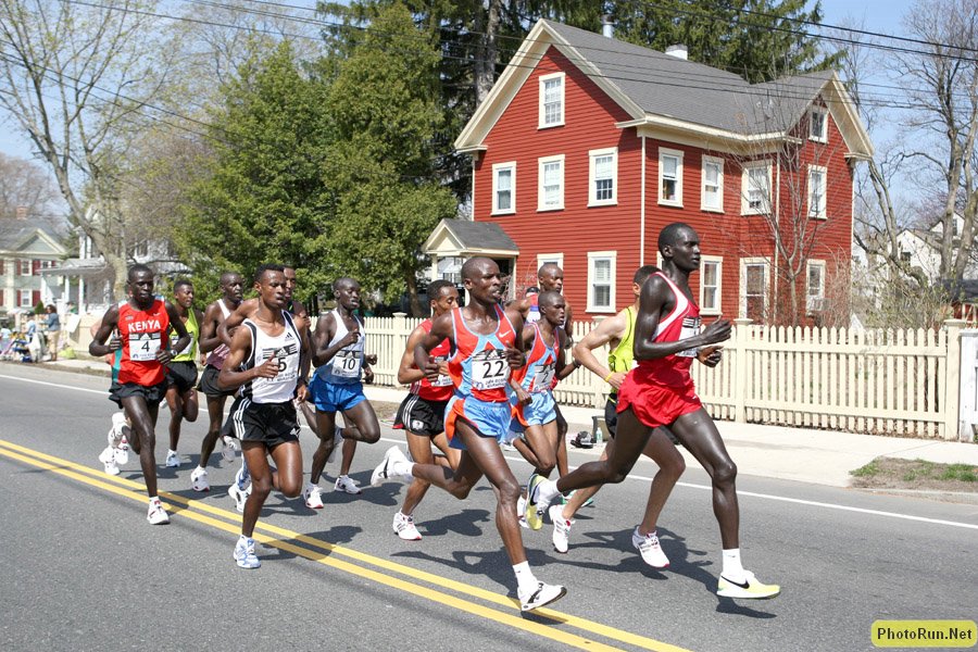CheruiyotLedsRedHouse-Boston08.JPG