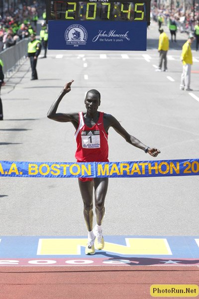 Cheruiyot_RobertFV-BostonT08.JPG